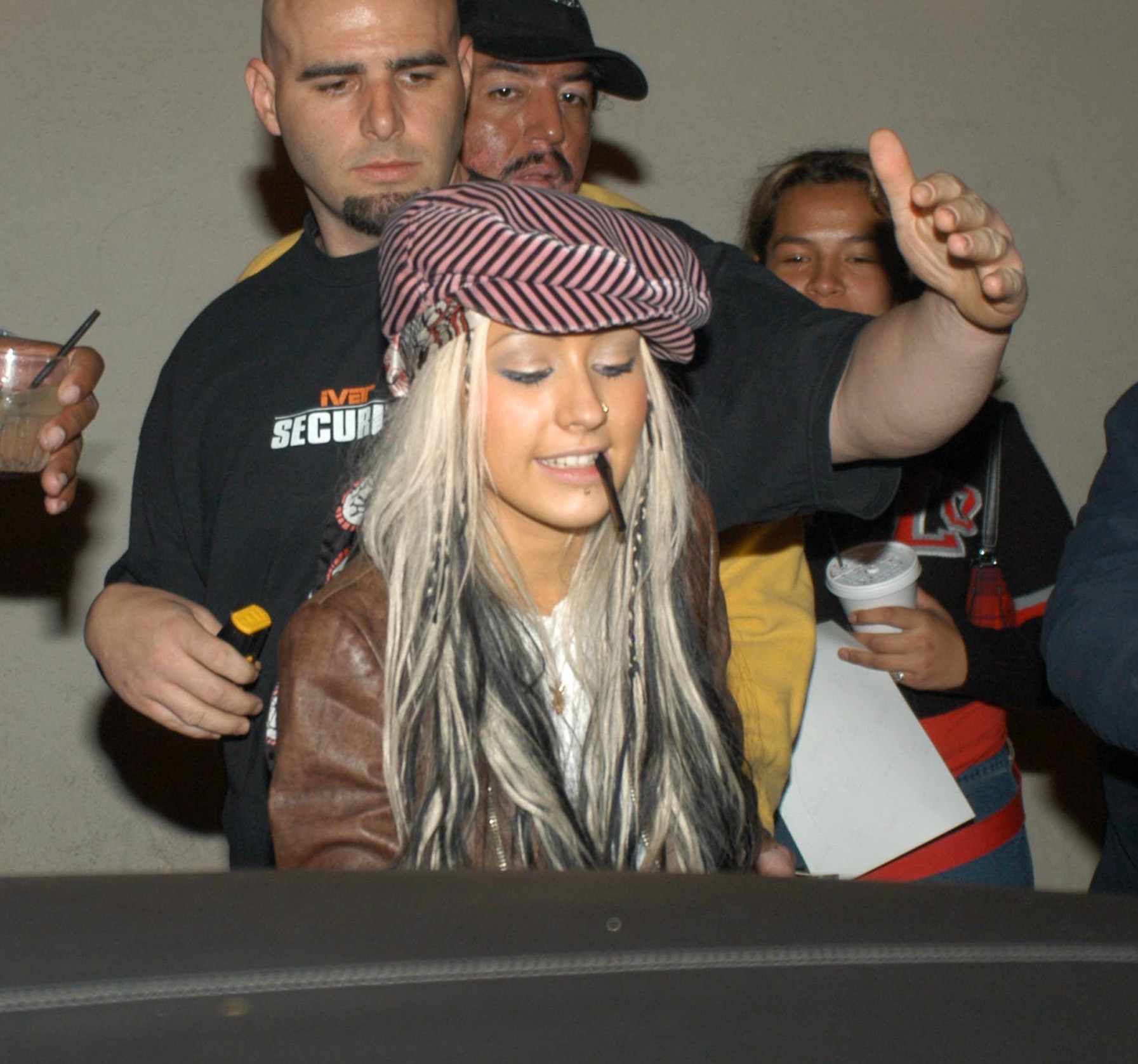 outsideivar_1099057172.jpg outsideivar_1099057172.jpg