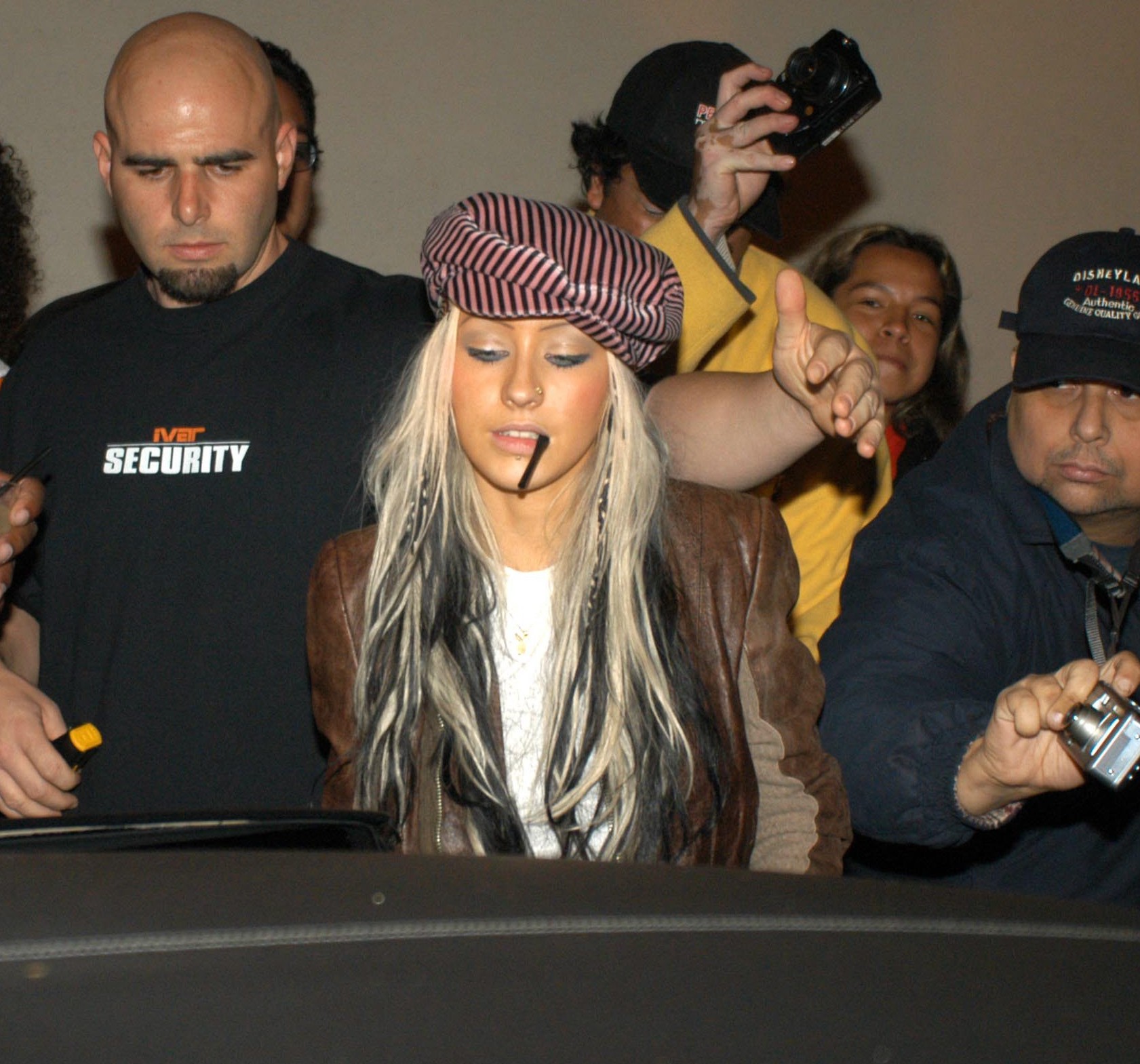 outsideivar_1099057224.jpg outsideivar_1099057224.jpg