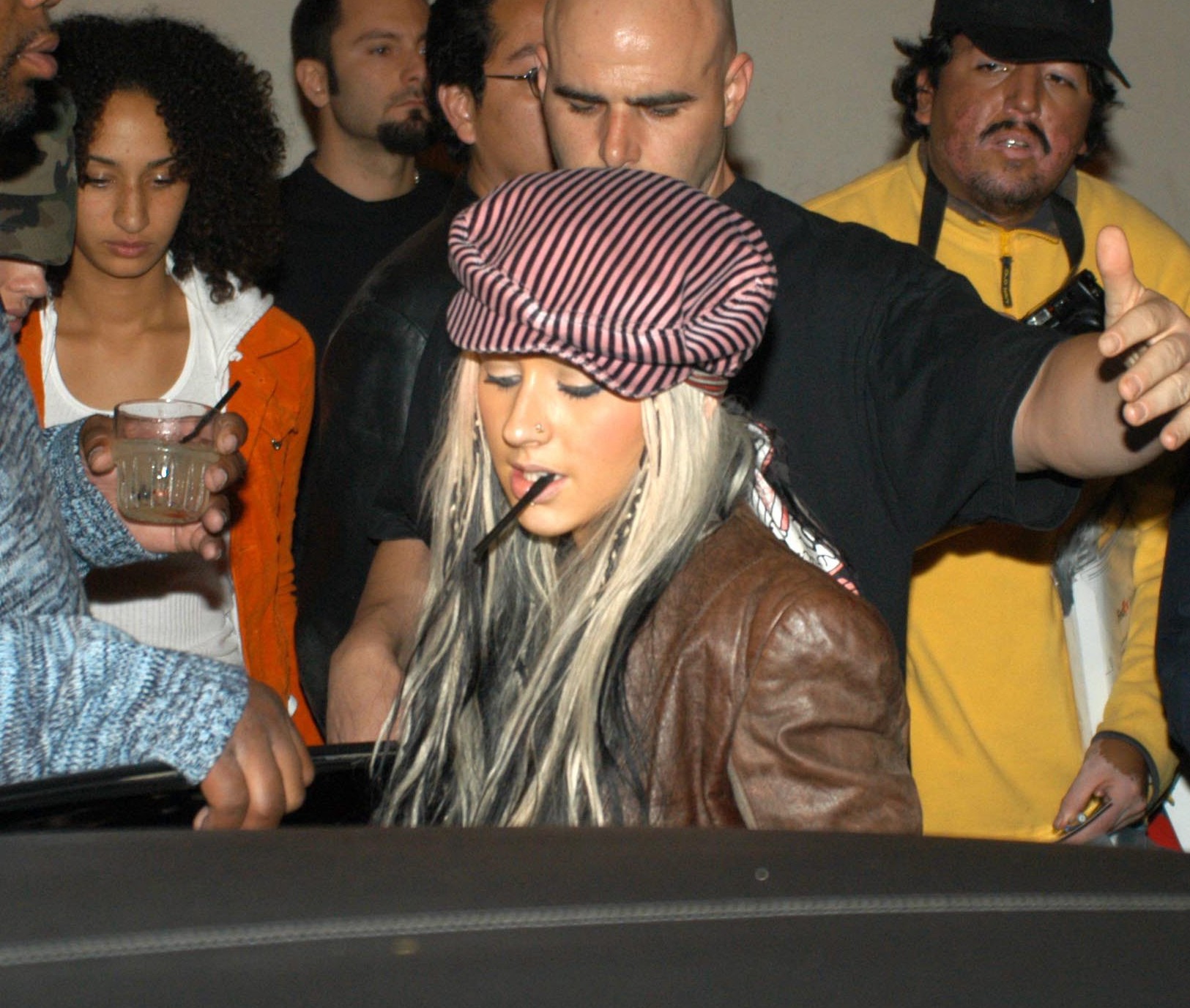 outsideivar_1099057270.jpg outsideivar_1099057270.jpg