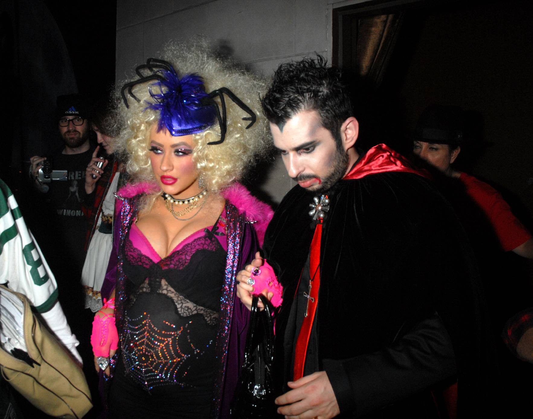 party_oct31_1193960350.jpg party_oct31_1193960350.jpg