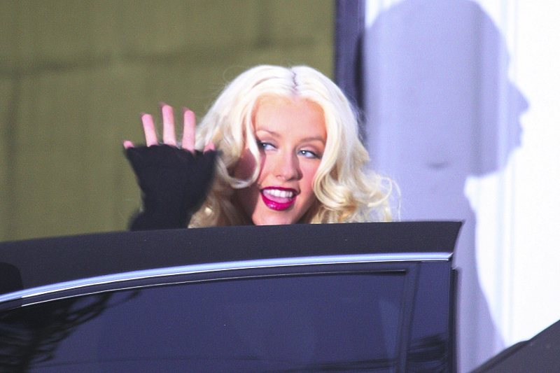 photoshoot_mar17_1205818617.jpg photoshoot_mar17_1205818617.jpg