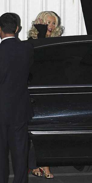 photoshoot_mar17_1205827351.jpg photoshoot_mar17_1205827351.jpg