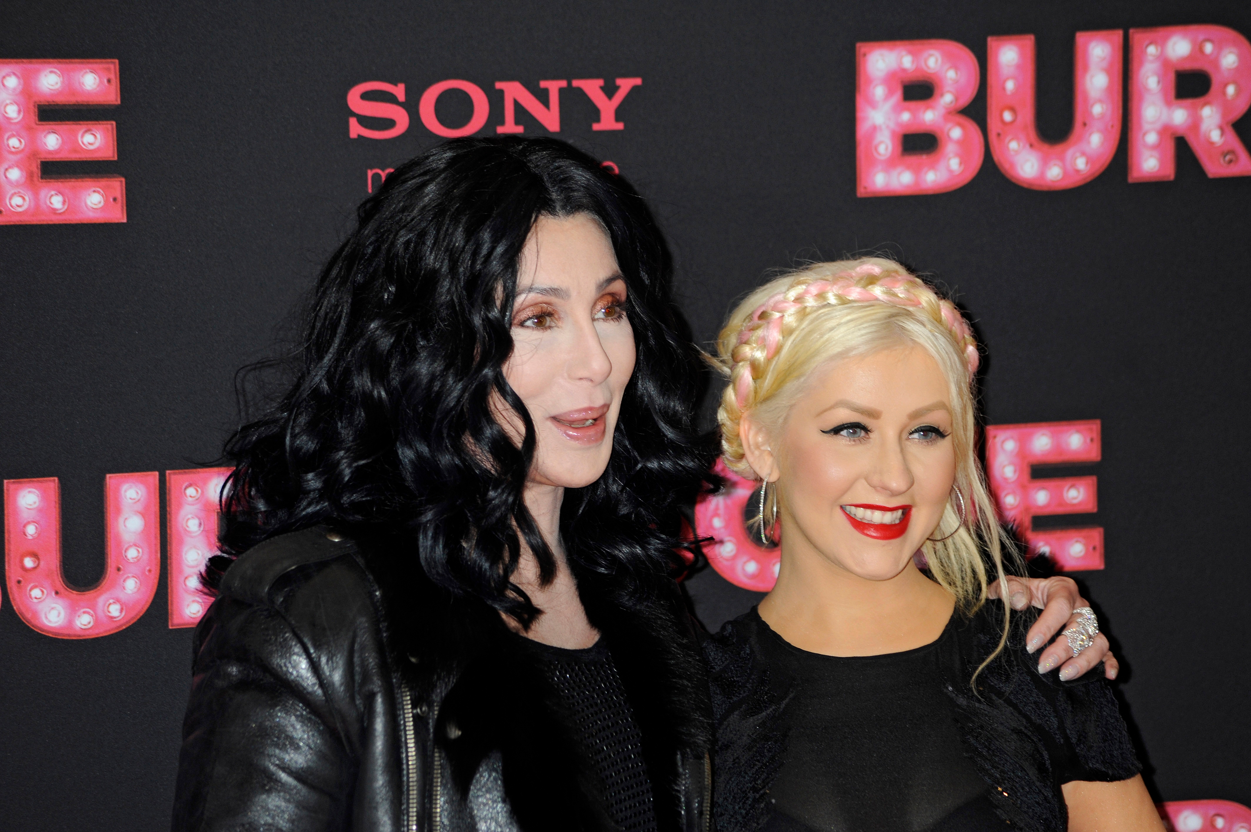 premiere_of_the_movie_Burlesque_in_Berlin2C_Germany_-_December_16_-_Christina_Aguilera_Daily_0059.jpg