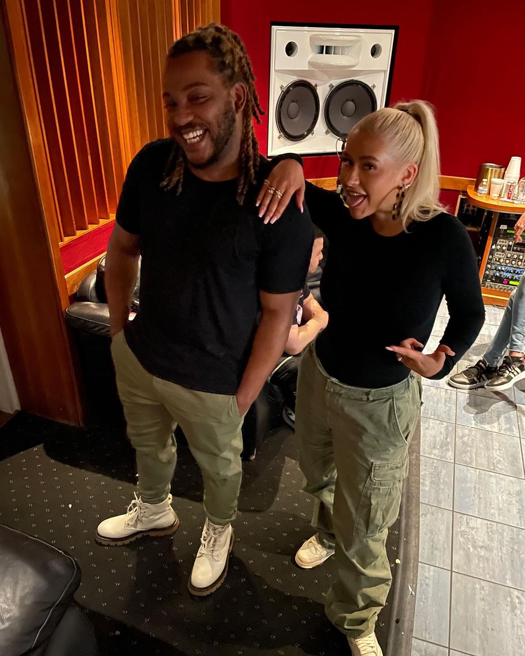 rayray_bay_248511217_200768212193141_2645139820162186360_n_28129.jpg rayray_bay_248511217_200768212193141_2645139820162186360_n_28129.jpg