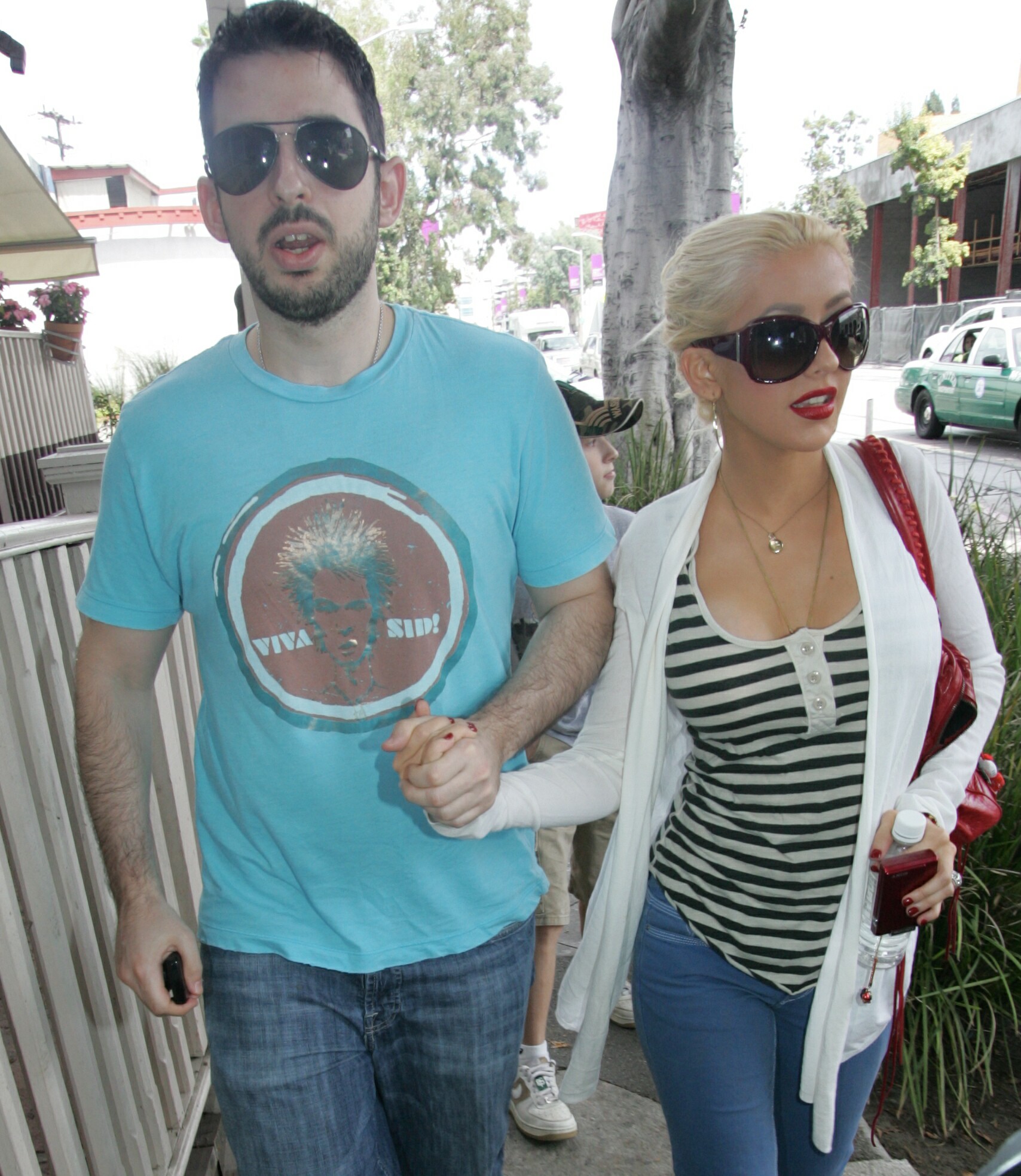 shopping_aug14_1187149229.jpg shopping_aug14_1187149229.jpg