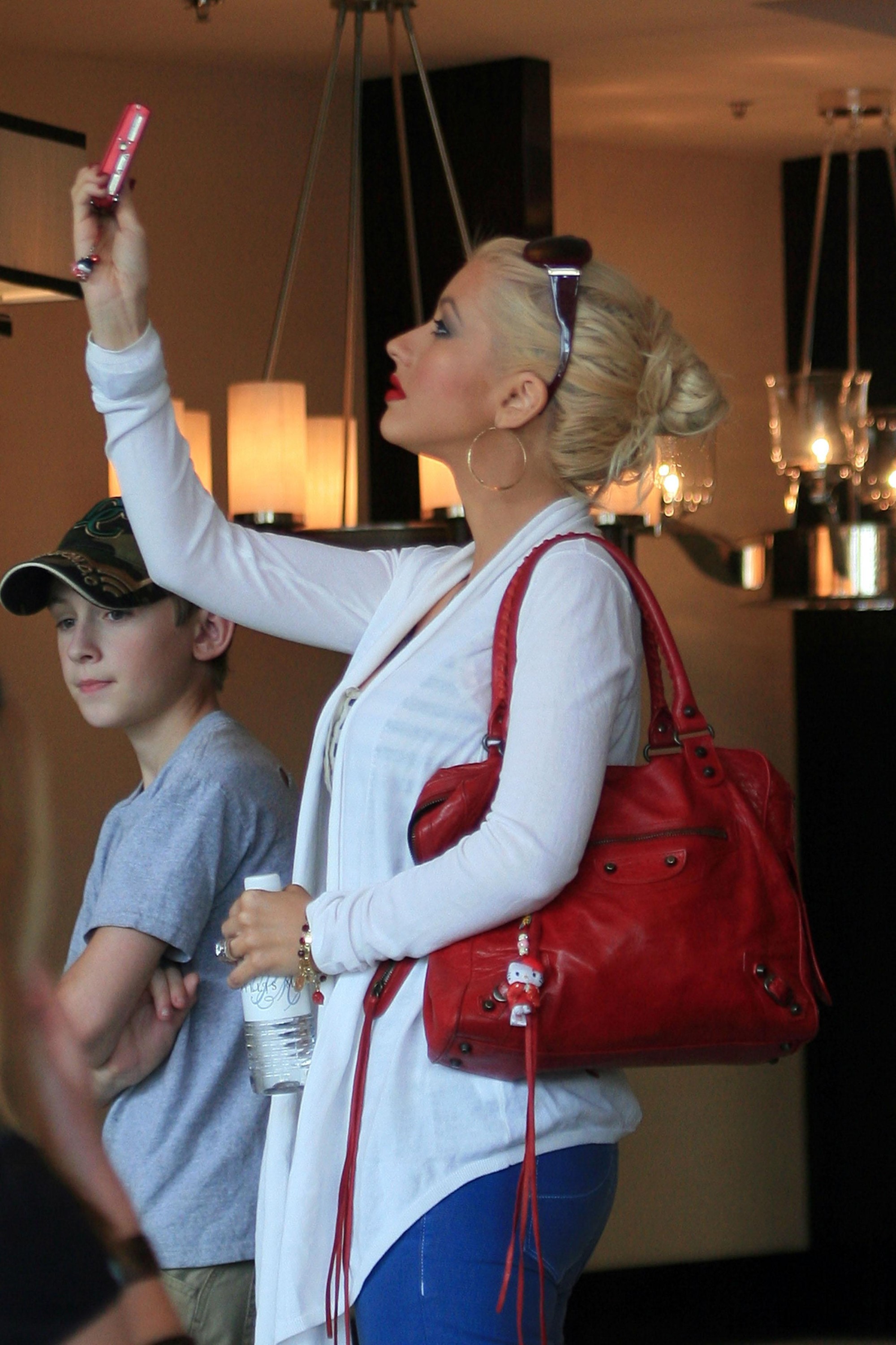 shopping_aug14_1187191187.jpg shopping_aug14_1187191187.jpg