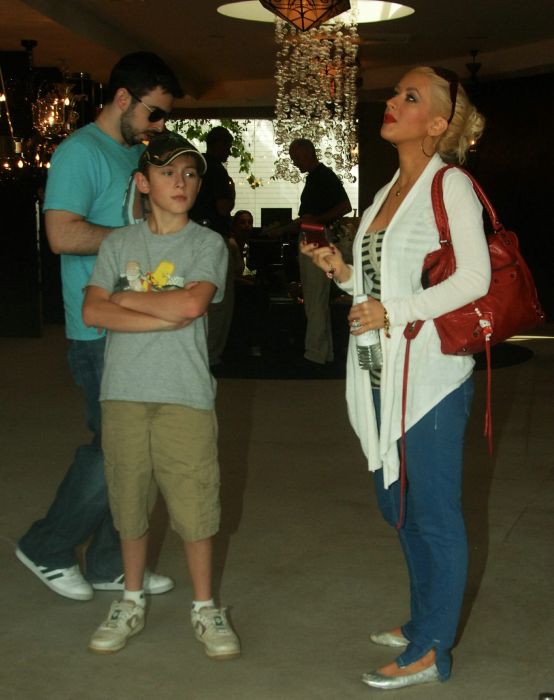 shopping_aug14_1187215648.jpg shopping_aug14_1187215648.jpg