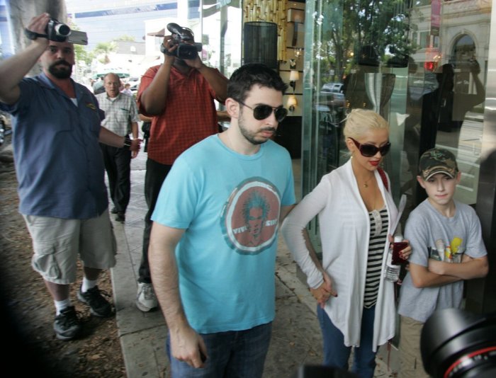 shopping_aug14_1187216157.jpg shopping_aug14_1187216157.jpg