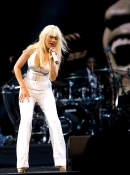 Africa_Rising_Festival_-_October_14_-_Christina_Aguilera_Daily_023.jpg