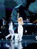 Africa_Rising_Festival_-_October_14_-_Christina_Aguilera_Daily_044.jpg