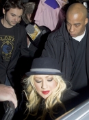 Arrives_at_Hix_restaurant_in_London_to_have_dinner_with_Matthew_Rutler_-_December_12_-_Christina_Aguilera_Daily_0007.jpg