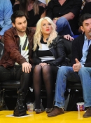 At_Lakers_vs_Oklahoma_City_Thunder_-_March_29_-_Christina_Aguilera_Daily_009.jpg