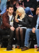 At_Lakers_vs_Oklahoma_City_Thunder_-_March_29_-_Christina_Aguilera_Daily_011.jpg