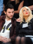 At_Lakers_vs_Oklahoma_City_Thunder_-_March_29_-_Christina_Aguilera_Daily_022.jpg