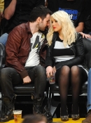 At_Lakers_vs_Oklahoma_City_Thunder_-_March_29_-_Christina_Aguilera_Daily_035.jpg