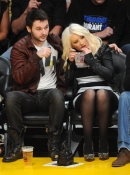 At_Lakers_vs_Oklahoma_City_Thunder_-_March_29_-_Christina_Aguilera_Daily_036.jpg