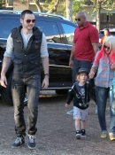 At_Mr__Bones_Pumpkin_Patch_In_West_Hollywood_With_Max_And_Matt_-_October_14_-_Christina_Aguilera_Daily_0007.jpg