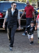 At_Mr__Bones_Pumpkin_Patch_In_West_Hollywood_With_Max_And_Matt_-_October_14_-_Christina_Aguilera_Daily_0009.jpg