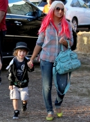At_Mr__Bones_Pumpkin_Patch_In_West_Hollywood_With_Max_And_Matt_-_October_14_-_Christina_Aguilera_Daily_0011.jpg