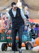 At_Mr__Bones_Pumpkin_Patch_In_West_Hollywood_With_Max_And_Matt_-_October_14_-_Christina_Aguilera_Daily_0021.jpg