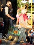 At_Mr__Bones_Pumpkin_Patch_In_West_Hollywood_With_Max_And_Matt_-_October_14_-_Christina_Aguilera_Daily_0023.jpg