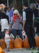 At_Mr__Bones_Pumpkin_Patch_In_West_Hollywood_With_Max_And_Matt_-_October_14_-_Christina_Aguilera_Daily_0082.jpg