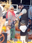 At_Mr__Bones_Pumpkin_Patch_In_West_Hollywood_With_Max_And_Matt_-_October_14_-_Christina_Aguilera_Daily_0324.jpg