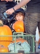 At_Mr__Bones_Pumpkin_Patch_In_West_Hollywood_With_Max_And_Matt_-_October_14_-_Christina_Aguilera_Daily_0326.jpg