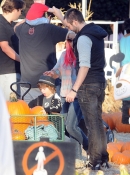At_Mr__Bones_Pumpkin_Patch_In_West_Hollywood_With_Max_And_Matt_-_October_14_-_Christina_Aguilera_Daily_0327.jpg