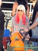 At_Mr__Bones_Pumpkin_Patch_In_West_Hollywood_With_Max_And_Matt_-_October_14_-_Christina_Aguilera_Daily_0328.jpg