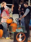At_Mr__Bones_Pumpkin_Patch_In_West_Hollywood_With_Max_And_Matt_-_October_14_-_Christina_Aguilera_Daily_0331.jpg