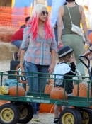 At_Mr__Bones_Pumpkin_Patch_In_West_Hollywood_With_Max_And_Matt_-_October_14_-_Christina_Aguilera_Daily_0333.jpg