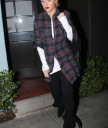 At_Osteria_Mozza_-_January_4_-_Christina_Aguilera_Daily_007.jpg