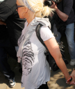 At_The_Ivy_-_June_27_-__Christina_Aguilera_Daily_22.jpg