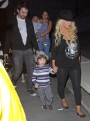 At_the_Immortal_World_Tour_by_Cirque_du_Soleil_-_January_29_-_Christina_Aguilera_Daily_007.jpg