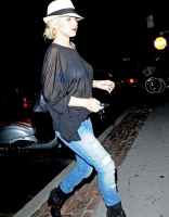 Filename=BWP0007322113F.jpg
Filesize=1026KiB
Dimensions=2400x3600
Date added=Jan 19, 2019 BWP0007322113F.jpg