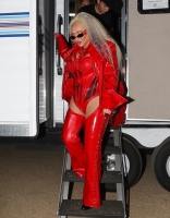 Backstage_Christina_Aguilera_LA_Pride_2022_-_Xtina_Daily_008.jpg