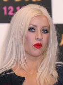 Burlesque_Press_Conference_In_Tokyo2C_Japan_-_December_6__-_Christina_Aguilera_Daily_002~0.jpg