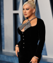CA_-_Vanity_Fair_Oscar_Party_-_Red_Carpet_-_Christina_Aguilera_Daily_43.jpg