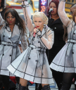 CBS__The_Early_Show_-_June_9_-_Christina_Aguilera_Daily_00129.jpg