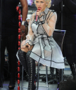 CBS__The_Early_Show_-_June_9_-_Christina_Aguilera_Daily_00165.jpg