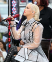 CBS__The_Early_Show_-_June_9_-_Christina_Aguilera_Daily_00221.jpg