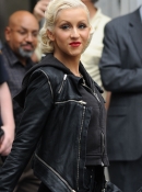 CBS__The_Early_Show_-_Rehearsal_-_June_9_-_Christina_Aguilera_Daily_0023.jpg