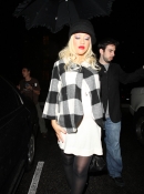 Celebrating_Her_27th_Birthday_With_Jordan_-_December_18_-__Christina_Aguilera_Daily_04.jpg