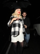 Celebrating_Her_27th_Birthday_With_Jordan_-_December_18_-__Christina_Aguilera_Daily_10.jpg
