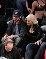 Celebrities_At_The_Lakers_Game_wfFuEEktQAtl.jpg