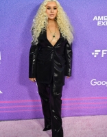Christina_Aguilera_-_Billboard_Women_In_Music_-_Xtina_Daily_0009.jpg