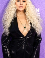 Christina_Aguilera_-_Billboard_Women_In_Music_-_Xtina_Daily_0037.jpg