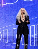 Christina_Aguilera_-_Billboard_Women_In_Music_Speech_-_Xtina_Daily_0001.jpg