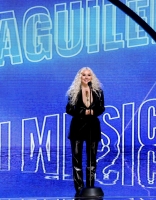 Christina_Aguilera_-_Billboard_Women_In_Music_Speech_-_Xtina_Daily_0011.jpg